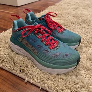 HOKA BONDI 6